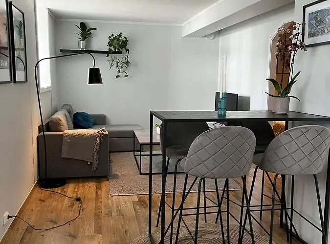 Cozy Ground Floor Apartment